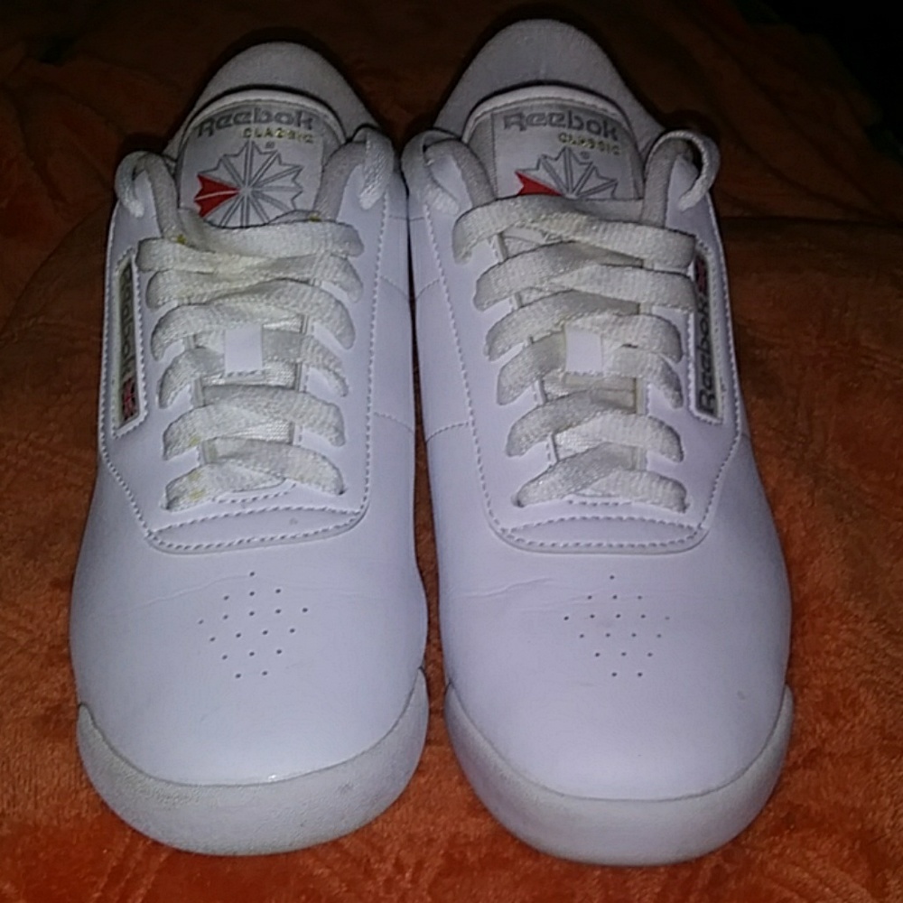 Tennis Shoes